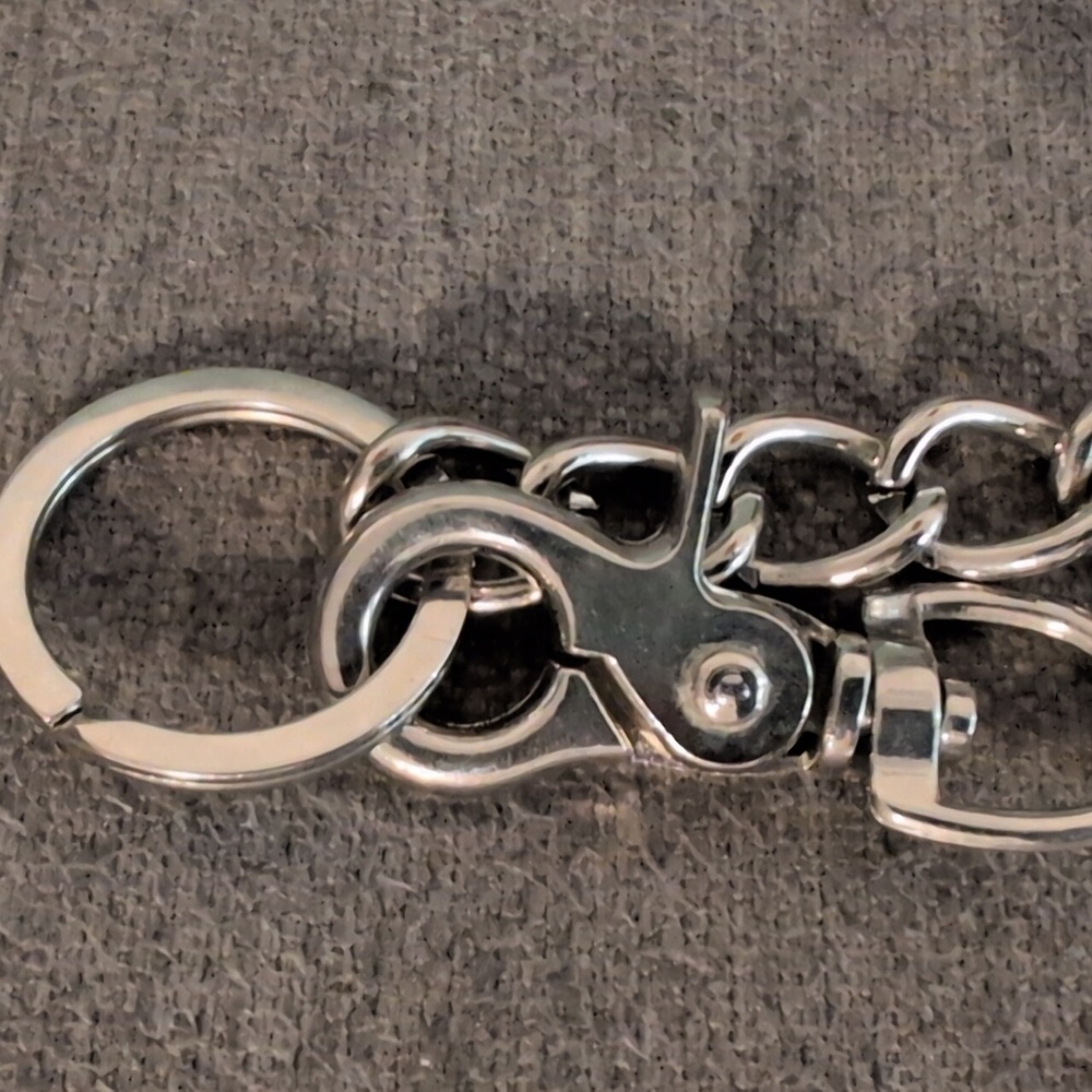 Silver Chain Keychain - Picture 2 of 3